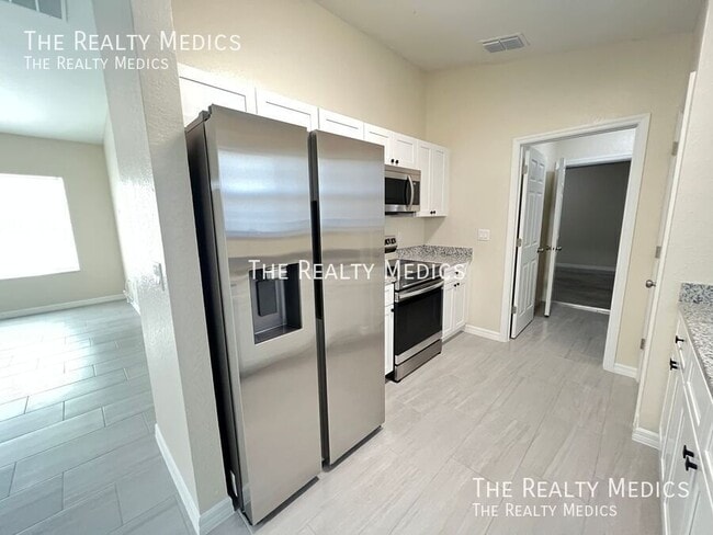 Building Photo - 4 Malauka Ln Dr