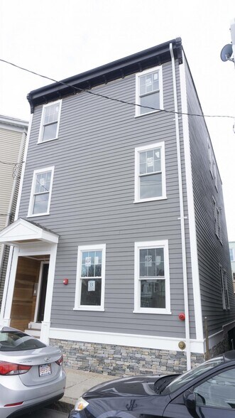 Primary Photo - 75 Morris St