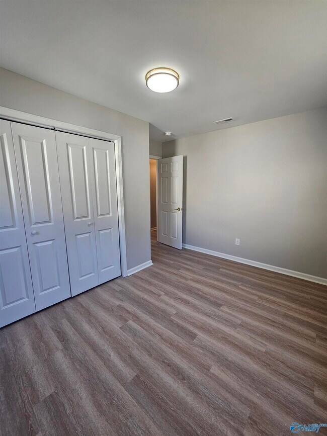 Building Photo - 3210 Delia Ln NW