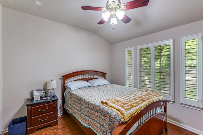 Building Photo - 9604 Crenata Cove