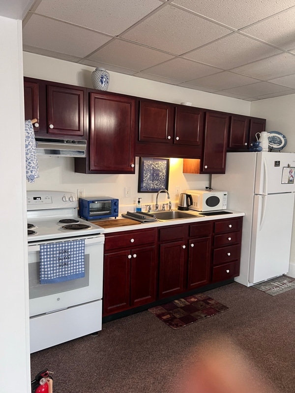 Building Photo - 48 W Main St