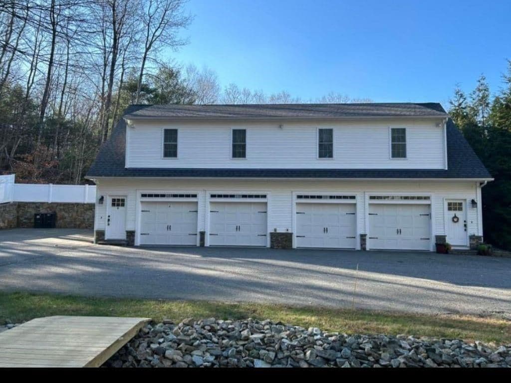 Building Photo - 11 Old Greenville Rd