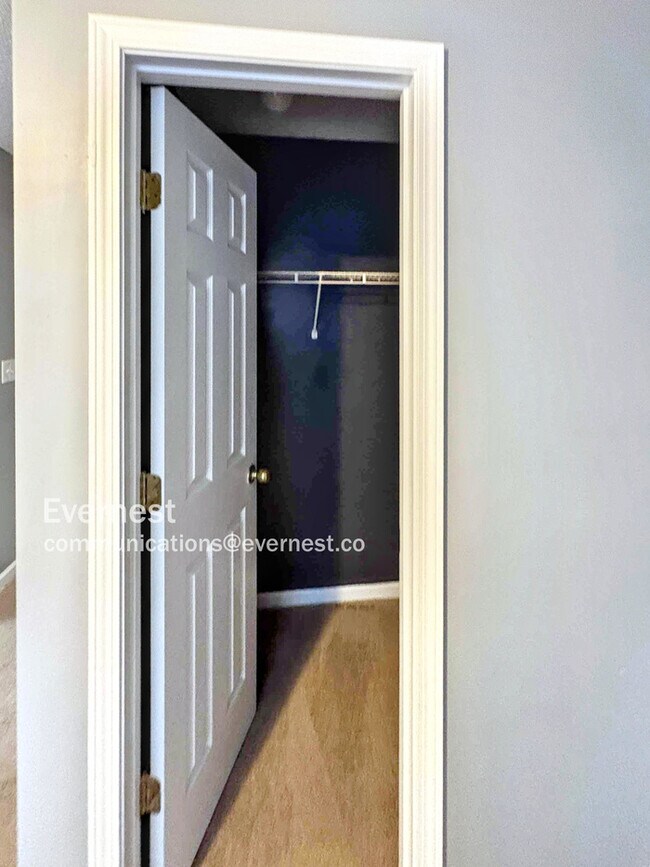 Building Photo - 7316 Bridlewood Ct