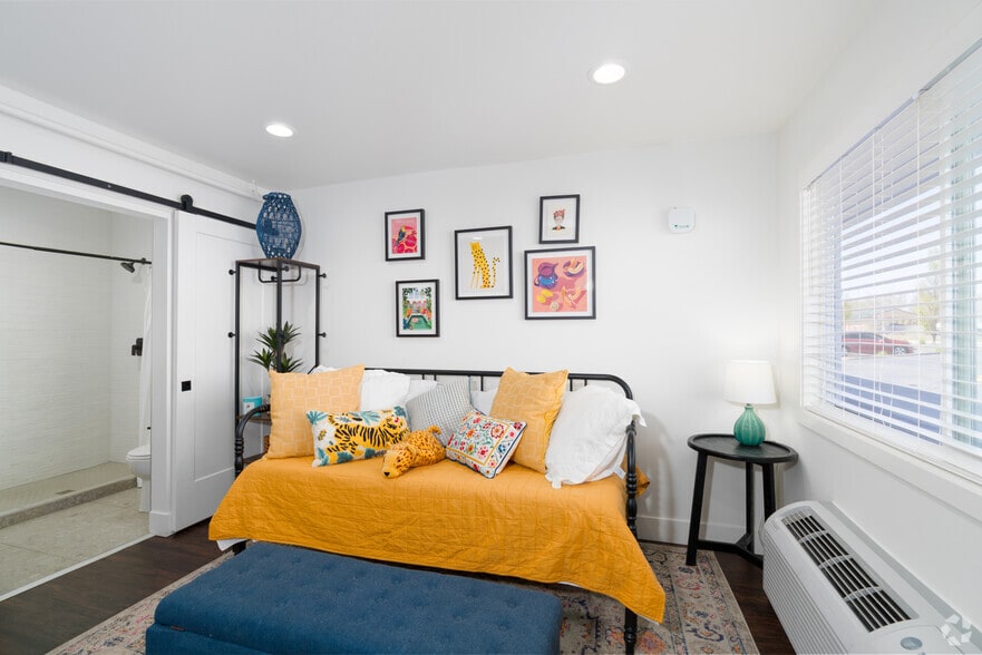 Studio - 202SF - Bedroom - The Alegre