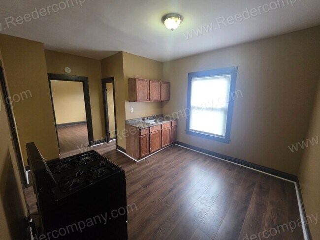 Building Photo - 4854 Tod Ave