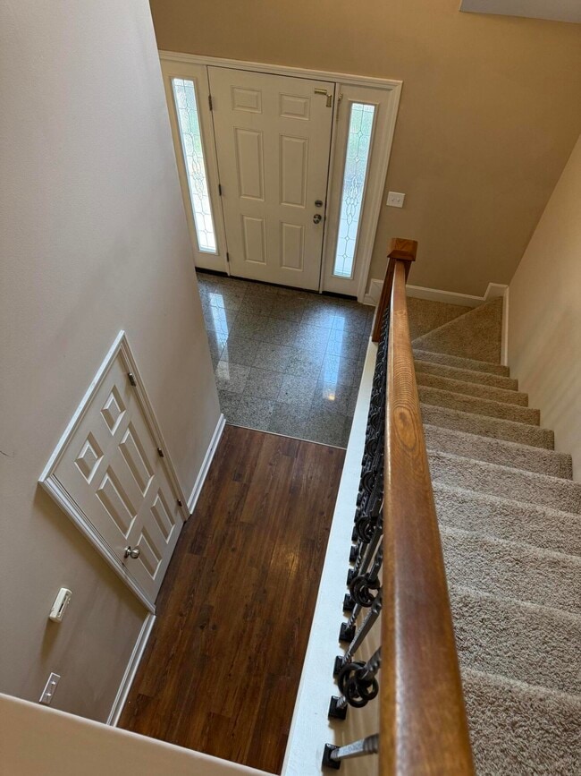 Building Photo - 405 S Village Cir