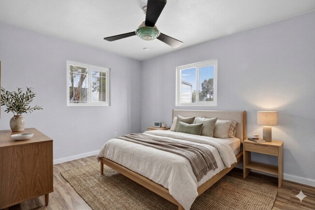 Building Photo - 1410 S 24th Ave