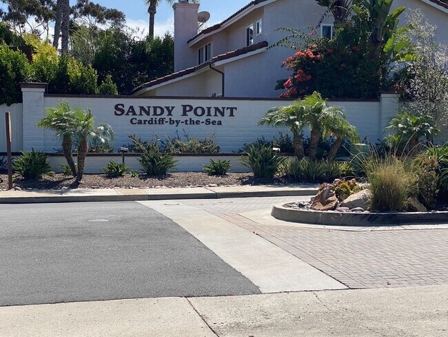 Building Photo - Cardiff Home in Desirable Sandy Point!