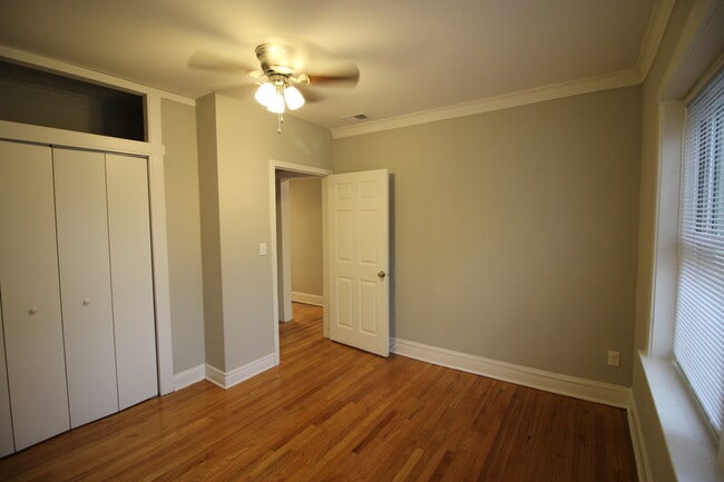 Building Photo - 4402 W Belden Ave
