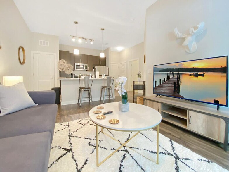 Building Photo - 2615 N Grady Ave