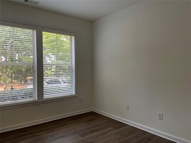 Building Photo - 4378 Grove Field Ct NW