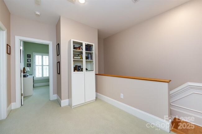 Building Photo - 139 Harper Lee St