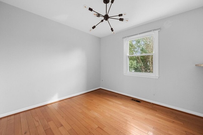 Building Photo - 9071 Loreleigh Way