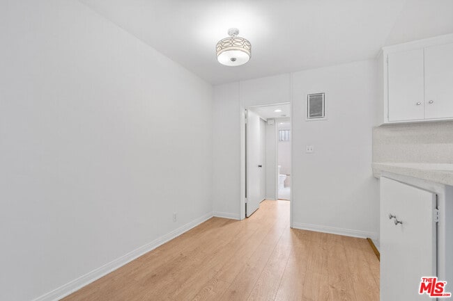Building Photo - 7712 Pso Del Rey