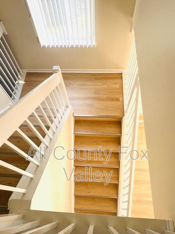 Building Photo - 2842 Cedar Glade Dr