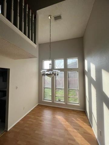 Building Photo - 553 Raintree Cir