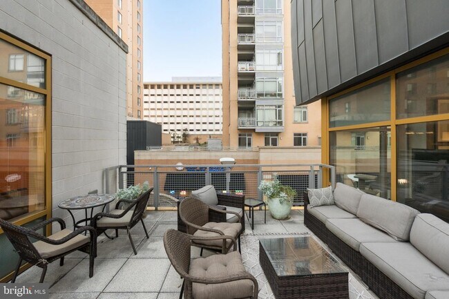 Building Photo - 6500 America Blvd