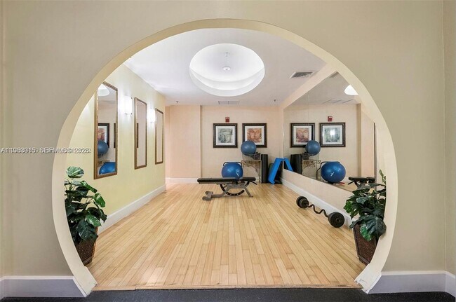 Building Photo - 1830 Radius Dr