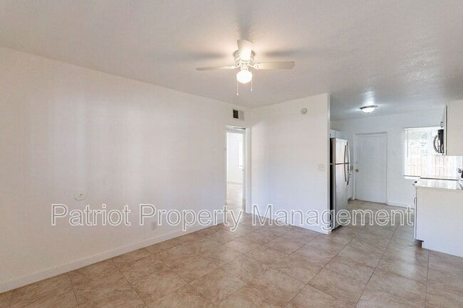 Building Photo - 928 W McDowell Rd