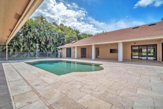 Building Photo - 13759 Doubletree Trail