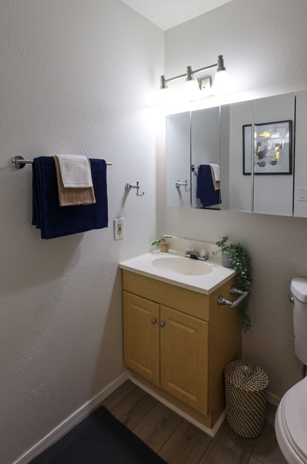 Building Photo - 328 E Dunbar Dr