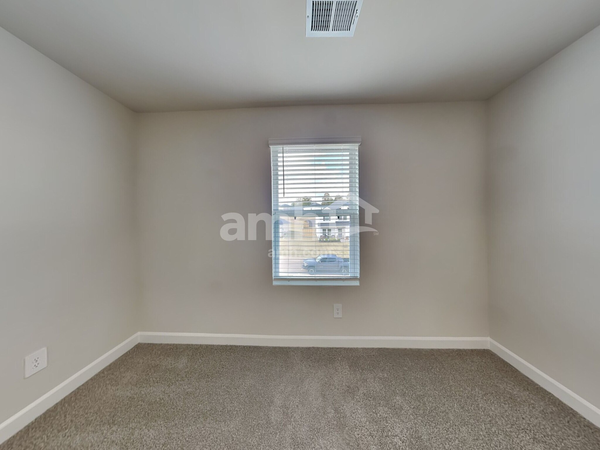 Building Photo - 206 Granby Trl