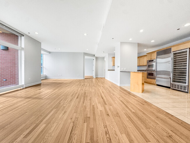 Building Photo - 415 E North Water St