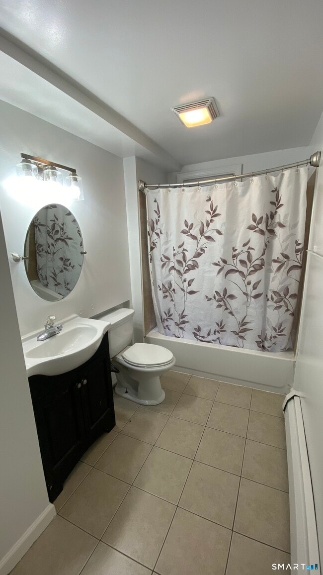 Building Photo - 82 James St