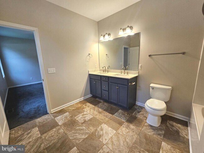 Building Photo - 270 Waterway Dr