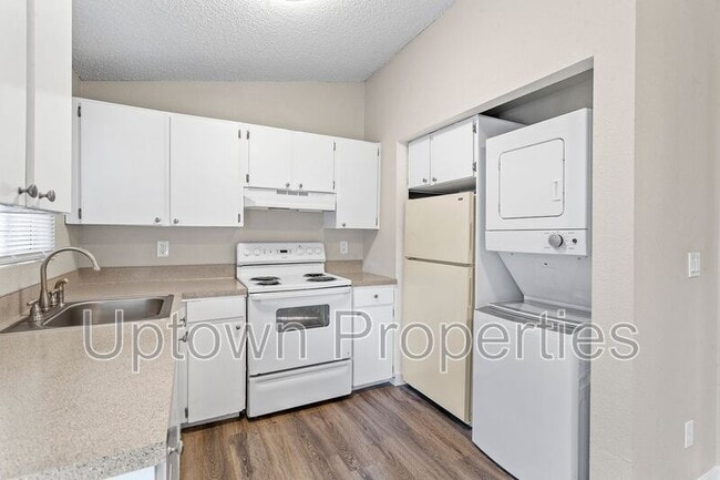 Building Photo - 19757 SW 68th Ave