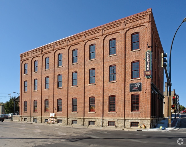 Building Photo - Lofts on 1st and 3rd