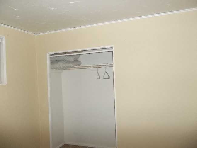 Building Photo - 206 11th St