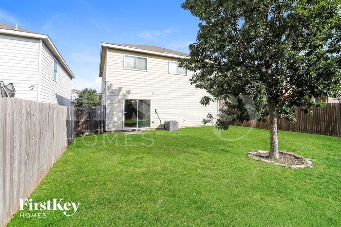 Building Photo - 9334 Maple Silver