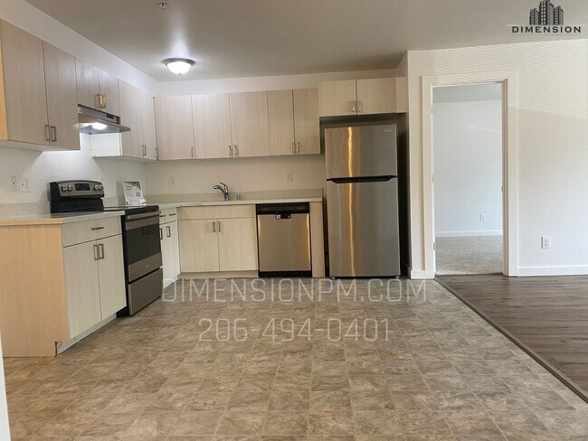 Interior Photo - 3903 S Tyler St