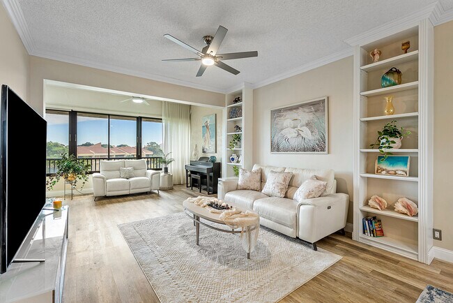 Primary Photo - 7546 La Paz Blvd