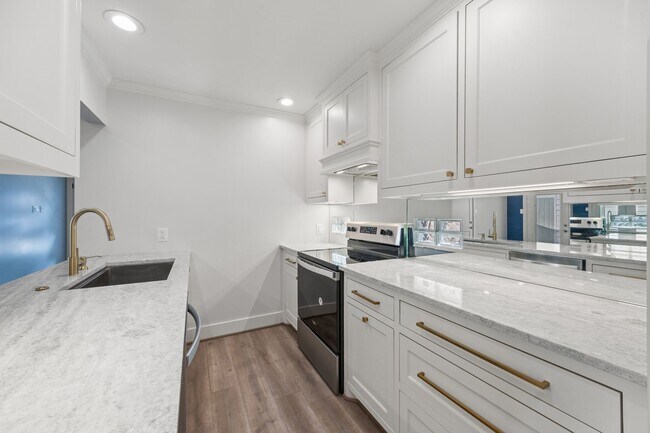 Building Photo - 10257 Bridgeland Ln