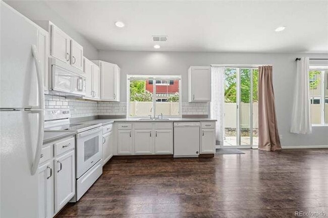 Building Photo - 3931 Balsawood Ln