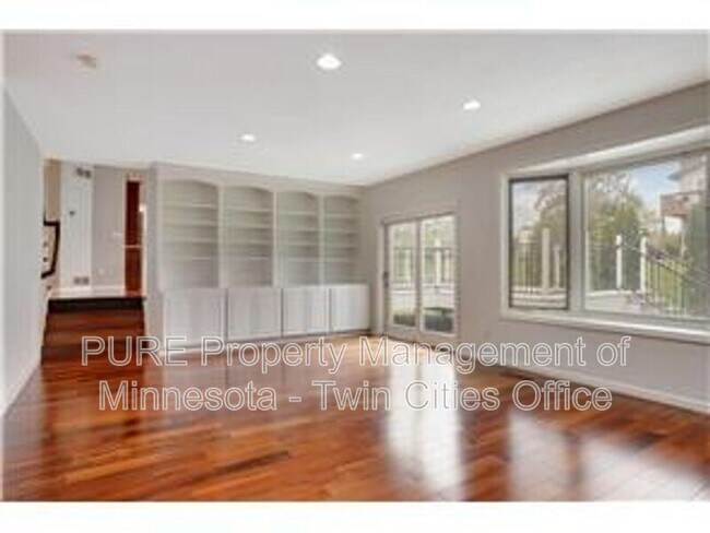 Building Photo - 9994 Dunberry Cir