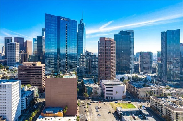 Building Photo - 1100 Wilshire Blvd