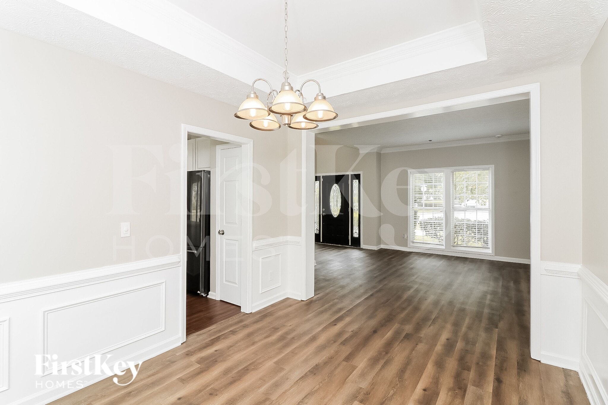 Building Photo - 1455 Chamirey Dr SW