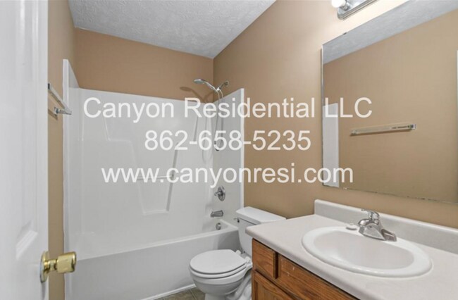 Building Photo - 141 Kendall Ct