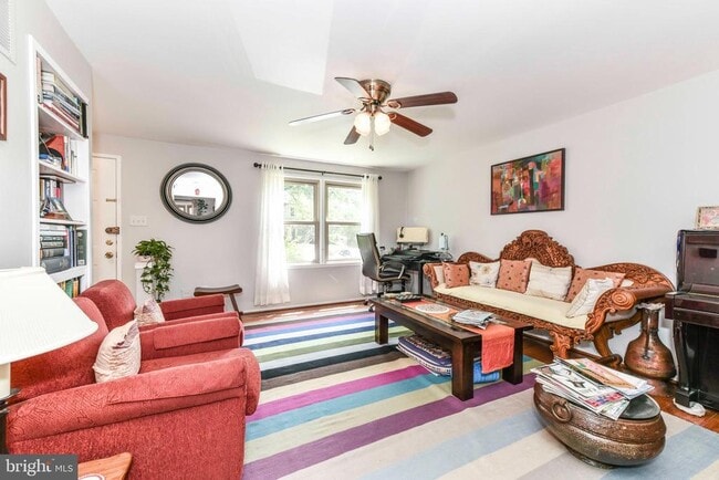 Building Photo - 261 Gundry Dr