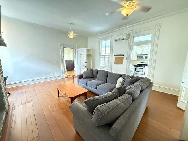 Building Photo - 1 Bedroom 1 Bath Condo in Harleston Villag...