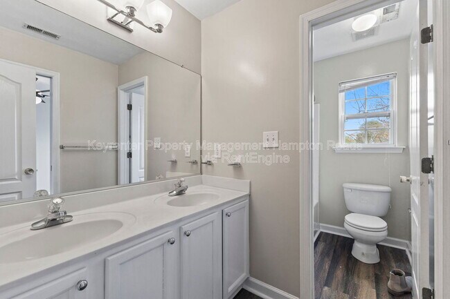 Building Photo - 5129 Maracas Arch