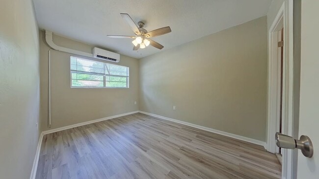 Building Photo - 325 Beulah St #15