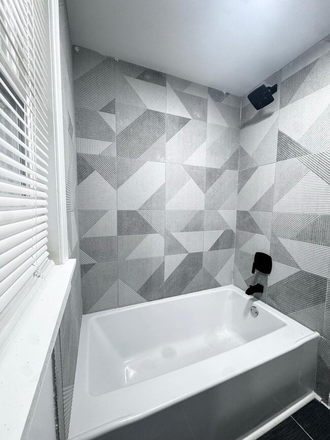 Building Photo - 1218 Ridge Ave