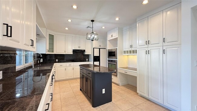 Building Photo - 2075 Arch Creek Dr