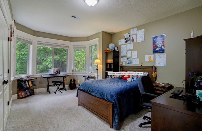 Building Photo - 4 bed/4bath, 5000sqft, adult home? Sober living? Barton Park!