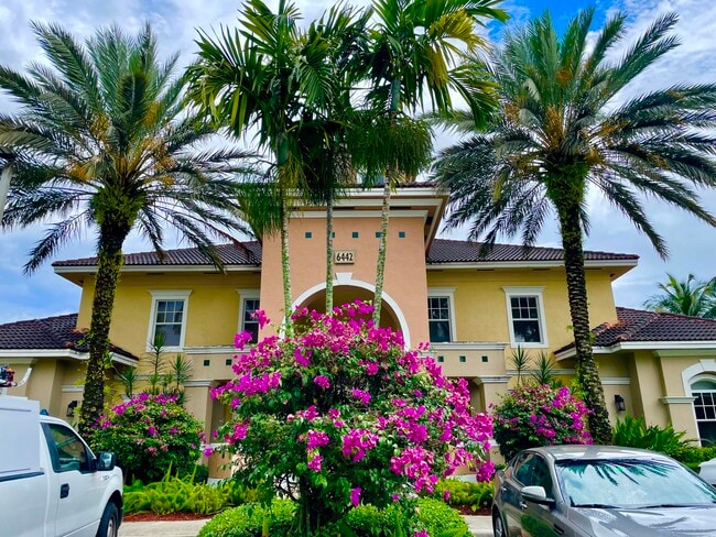 Building Photo - 6533 Emerald Dunes Dr