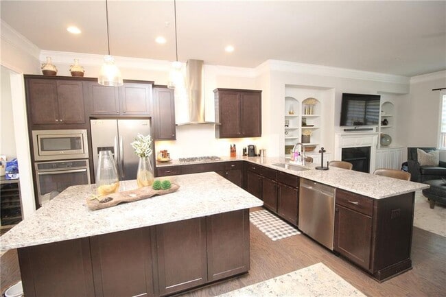 Building Photo - 355 Rose Garden Ln